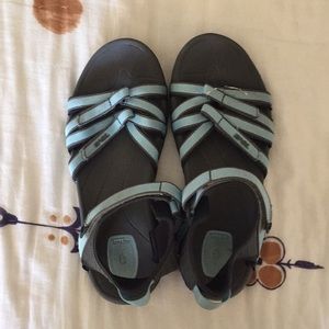 TEVA sandals W 9